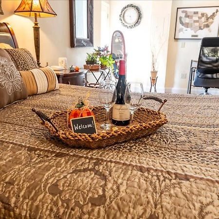 College Park-Orlando 5Star Villa Oasis - Home Away From Home - Quiet Neighborhood-Private Botanical Courtyard - Mins From Eola,Dt, Winter Park - Free Parking & Ev Plug In Екстериор снимка