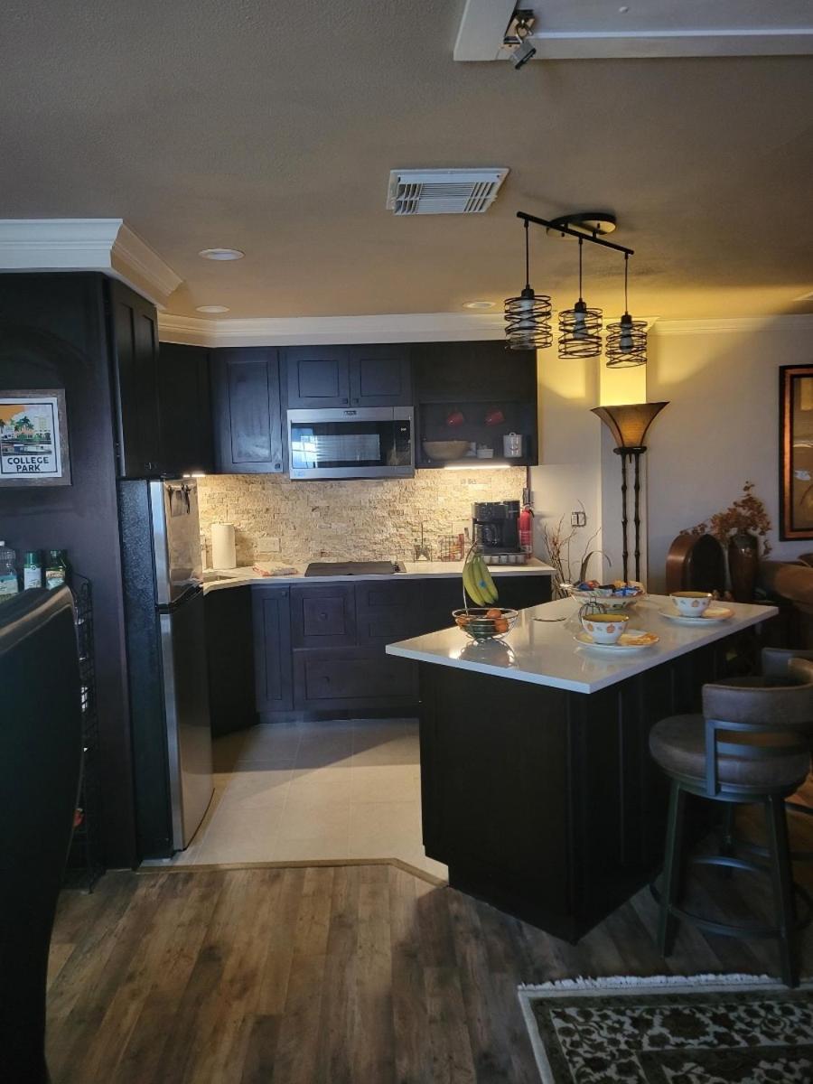 College Park-Orlando 5Star Villa Oasis - Home Away From Home - Quiet Neighborhood-Private Botanical Courtyard - Mins From Eola,Dt, Winter Park - Free Parking & Ev Plug In Екстериор снимка